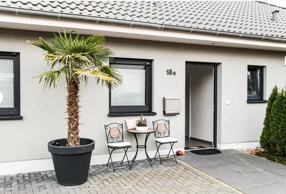 Grosszuegige Unterkunft Mit Terrasse Oberbrechen Esterno foto