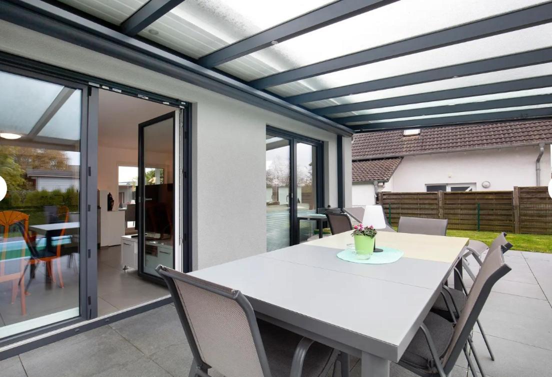 Grosszuegige Unterkunft Mit Terrasse Oberbrechen Esterno foto