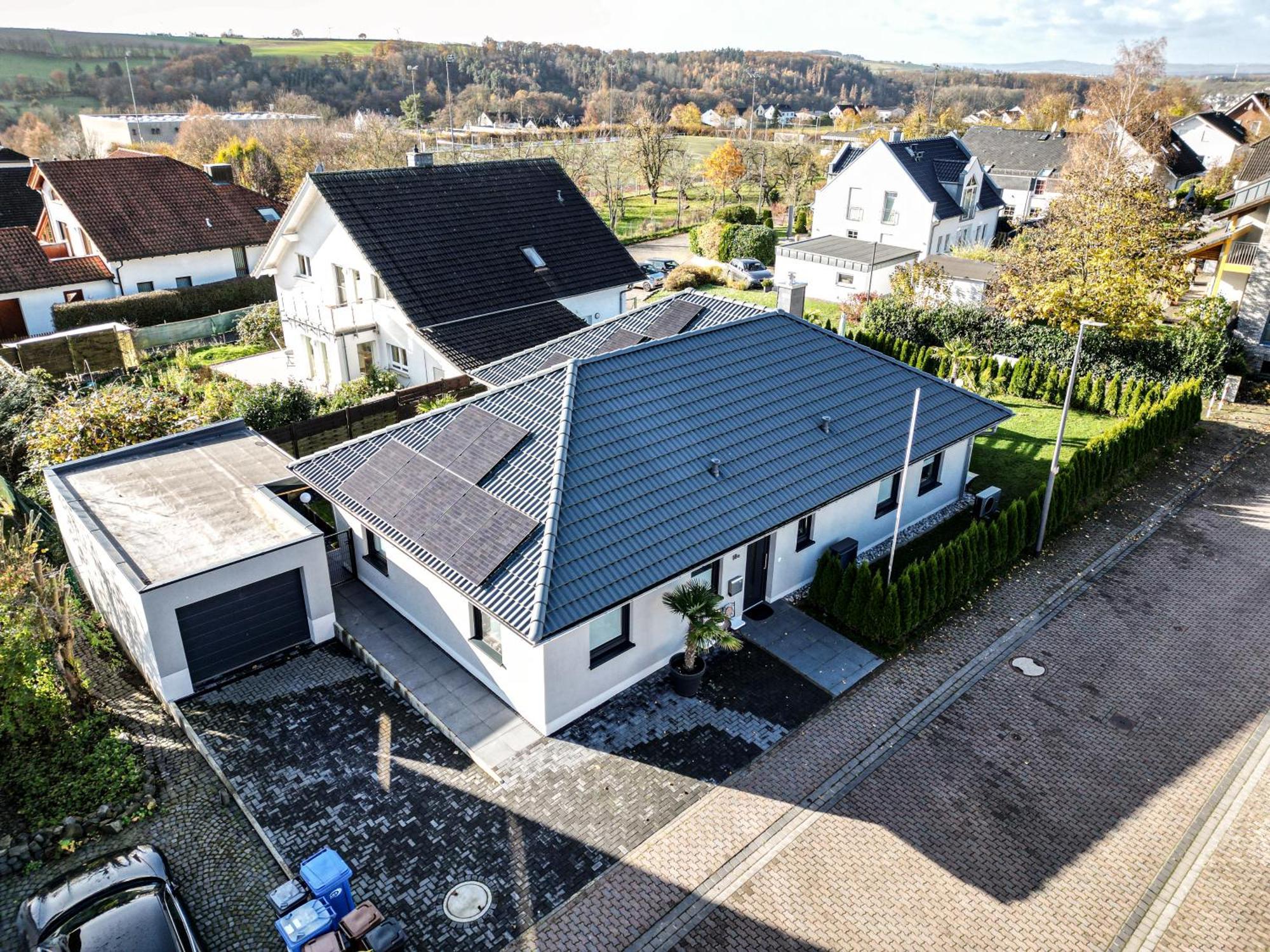Grosszuegige Unterkunft Mit Terrasse Oberbrechen Esterno foto